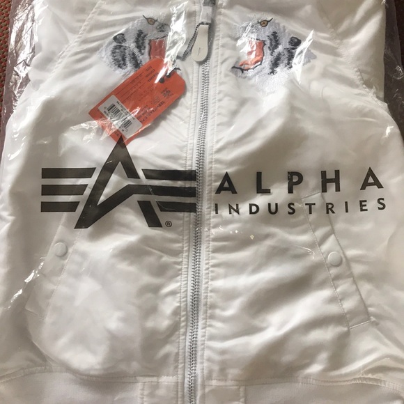 ALPHA WOMENS MA-1 SOUVENIR TIGER JACKET - Picture 6 of 8